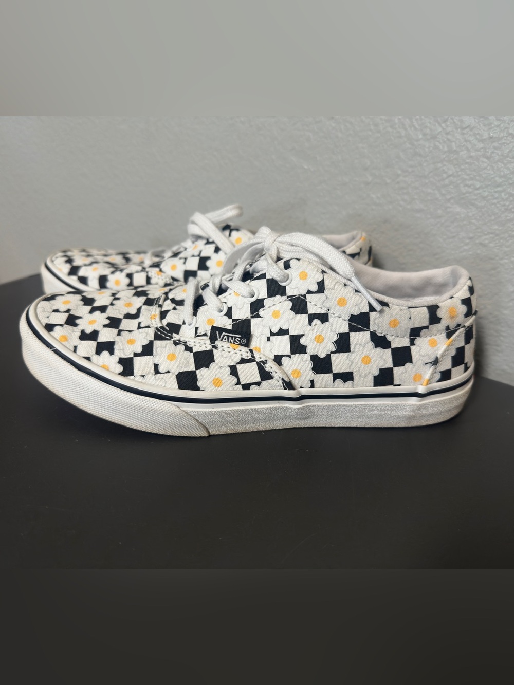 Vans Big Kids Checkerboard Daisy Low-Top Sneakers - White/Black/Yellow